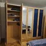 Privat Zimmer In 2 Zimmer Wohnung