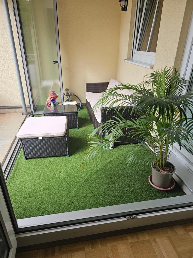 Privat Zimmer In 2 Zimmer